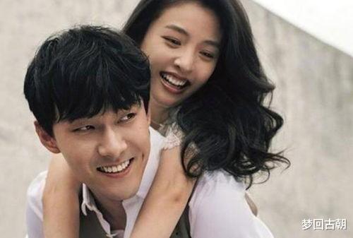 娱乐圈吃瓜的方法,揭秘明星幕后故事,轻松解锁八卦乐趣 第1张 娱乐圈吃瓜的方法,揭秘明星幕后故事,轻松解锁八卦乐趣 第1张